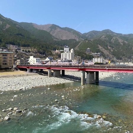 花緑里-Hanamidori-乙原のやど 岐阜下呂温泉郡上飛騨金山湖畔リゾート Gujo Exteriör bild