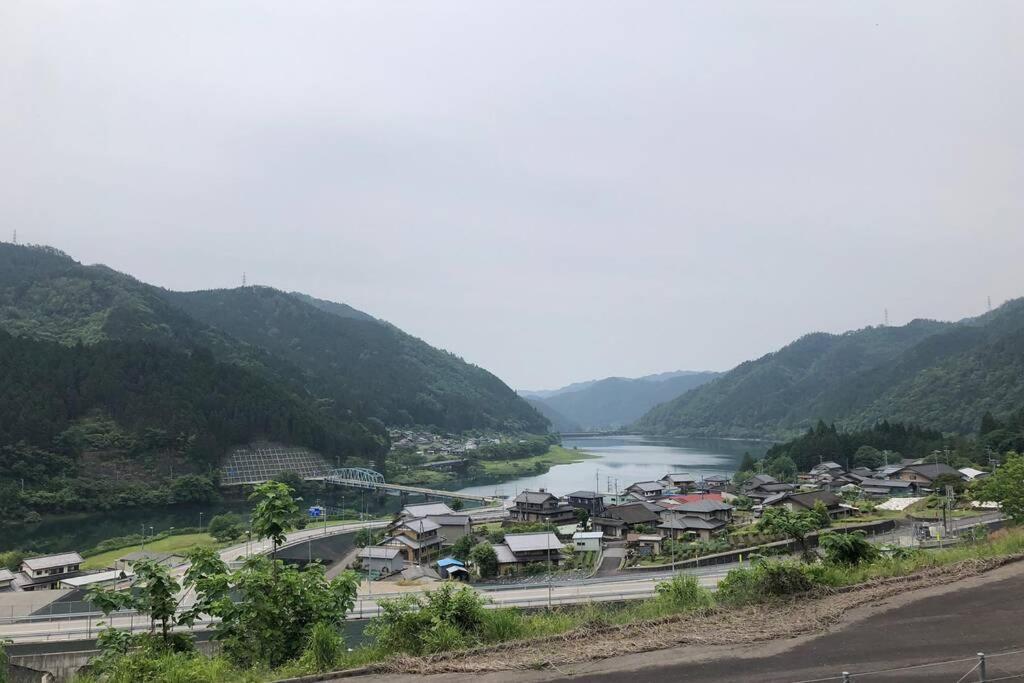 花緑里-Hanamidori-乙原のやど 岐阜下呂温泉郡上飛騨金山湖畔リゾート Gujo Exteriör bild
